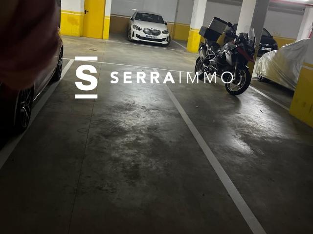 PLAZA DE PARKING ZONA EDIFICIO MG