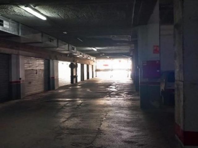 PLAZA DE PARQUING EN VENTA EN RAMBLA DE LA PAU 95