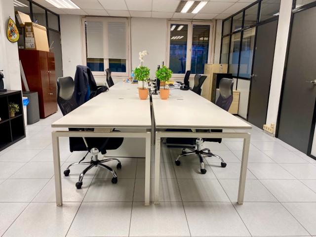 Plaza Doctor Letamendi mesa fix 24/7 horas