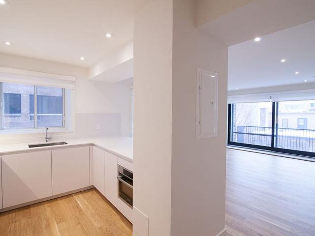 Plaza Drummond 1 Bedroom Apartment for Rent at 3435 Rue Drummond, Montréal, QC H3G 1X8