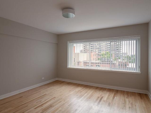 Plaza Drummond 2 Bedroom Apartment for Rent at 3435 Rue Drummond, Montréal, QC H3G 1X8