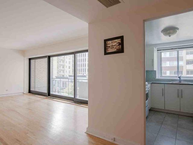 Plaza Drummond 2 Bedroom Apartment for Rent at 3435 Rue Drummond, Montréal, QC H3G 1X8