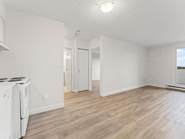 Plaza East Apartments 2 Bedroom Apartment for Rent at 11873 Tecumseh Rd E, Tecumseh, ON N8N 3K1
