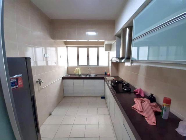 Plaza Medan putra Beverly freeholdkepong bandar menjalara corner