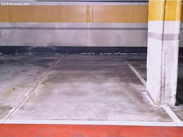 Plaza para coche grande