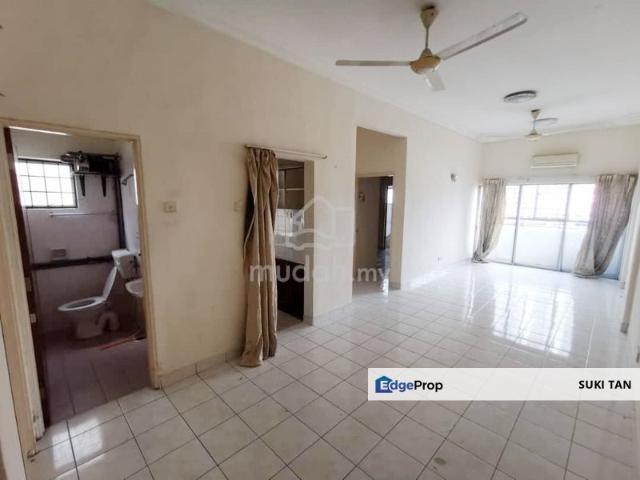 Plaza Sinar Apartment