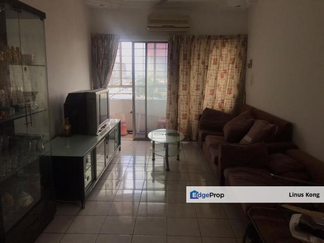 Plaza Sinar Apartment