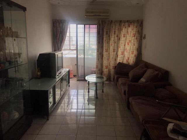 Plaza Sinar for sale approx 800sqft high floor 3b2b