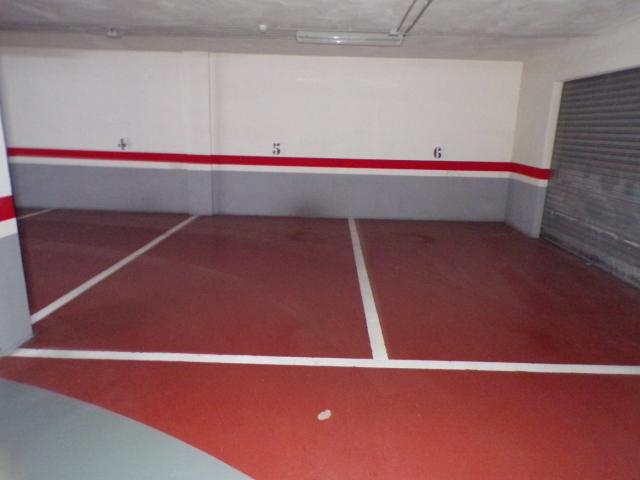 Plazas garaje,A 100 METROS DE ESTACION DE TREN,no busques mas,LLAmanos