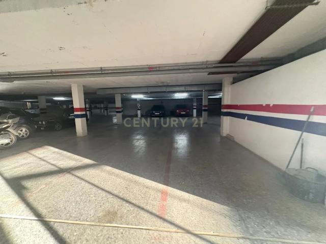 Plazas de garaje en venta en la urb Limonar RESIDENCIAL GALA Vélez Málaga