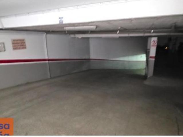 PLAZAS DE GARAJE PÀRA COCHE GRANDE Y MOTO