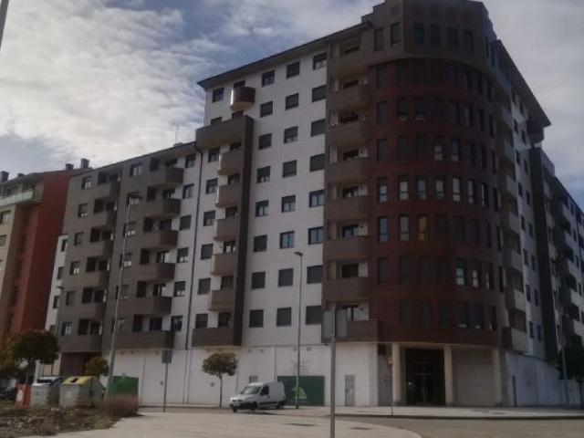 PLAZAS DE PARKING EN LA ROSALEDA EDIFICIO LA VEGA DESDE 2.600 EUROS