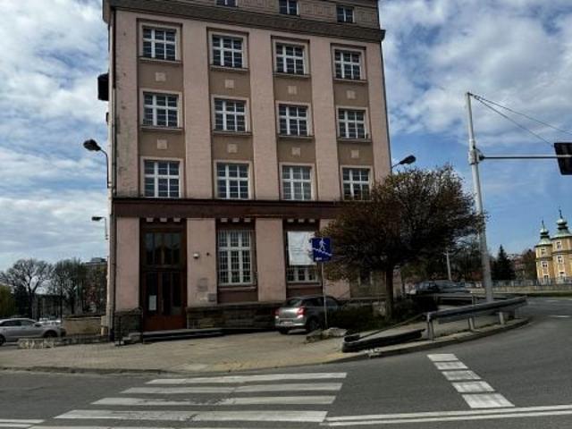 Plac Jedności 1 105,34 m², Kłodzko