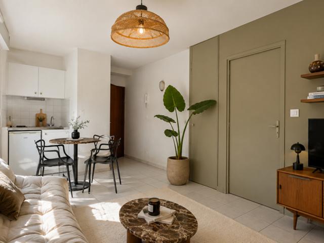 Place Viarme, Nantes hyper centre, Studio de 20 m² avec parking