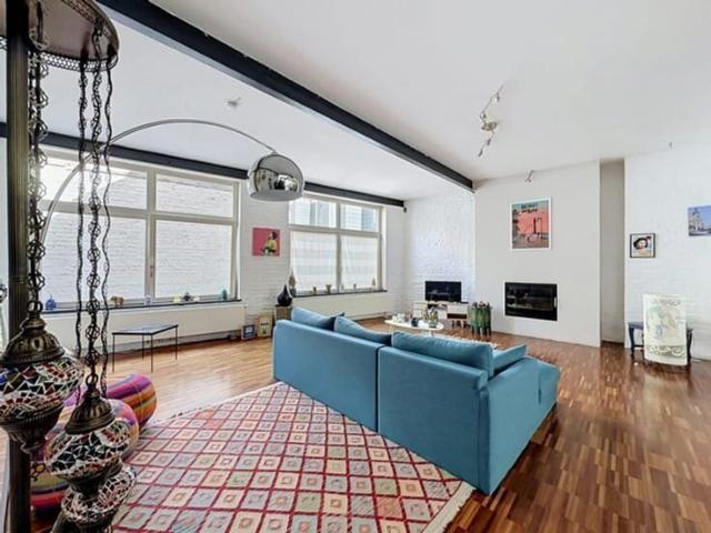 Place Brugmann/Châtelain: Lovely duplex loft