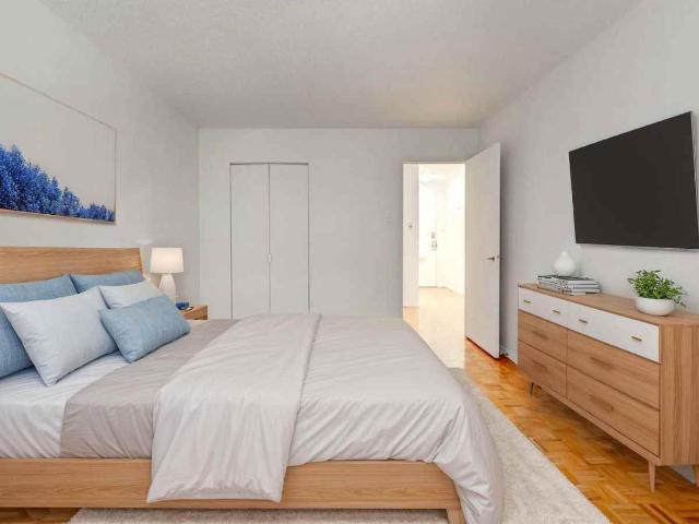 Place Concorde 1 Bedroom Apartment for Rent at 3355 Ch Queen Mary, Montréal, QC H3V 1A5 Côte Des Neiges