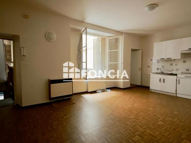 Place de la cité Studio de 27m2 à fort potentiel