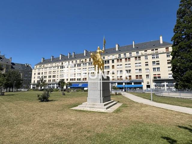 Place de la resistance vue degagee