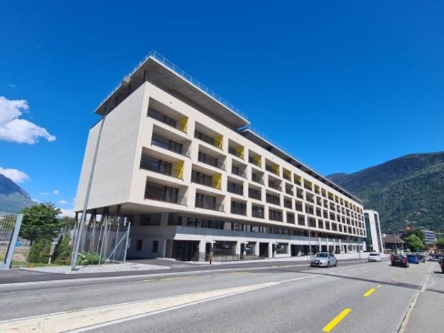 Place de parc moto intérieure à louer à Martigny