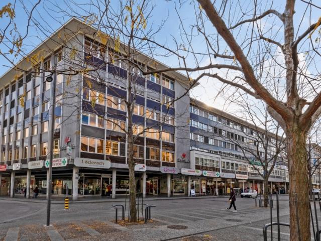 Place de parc intérieure au centre ville de Sion