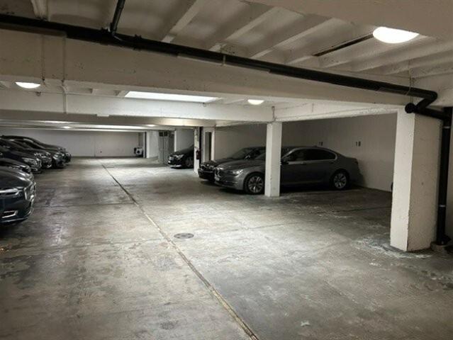 Place de parc souterrain à louer