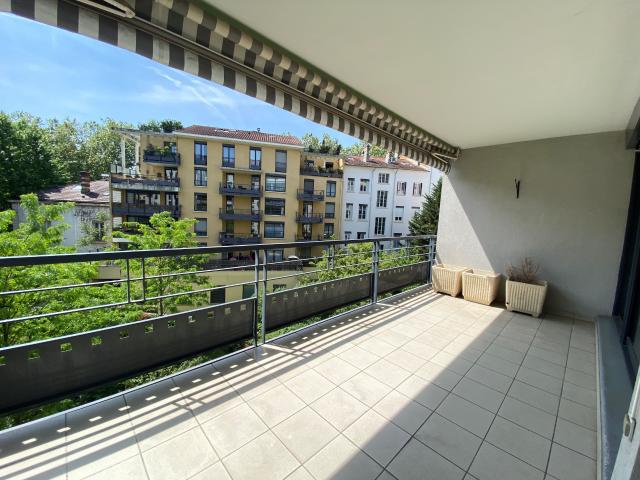 Place de Paris T3/ T4 Terrasse et garage
