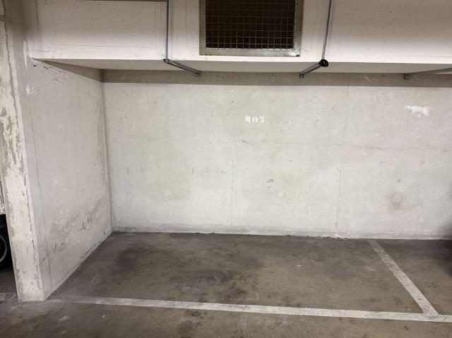 Place de parking Moto 13006