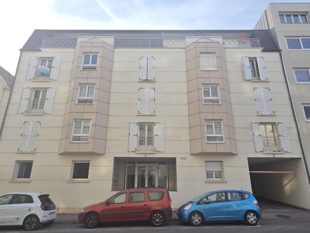 Place de Parking Proche Mairie