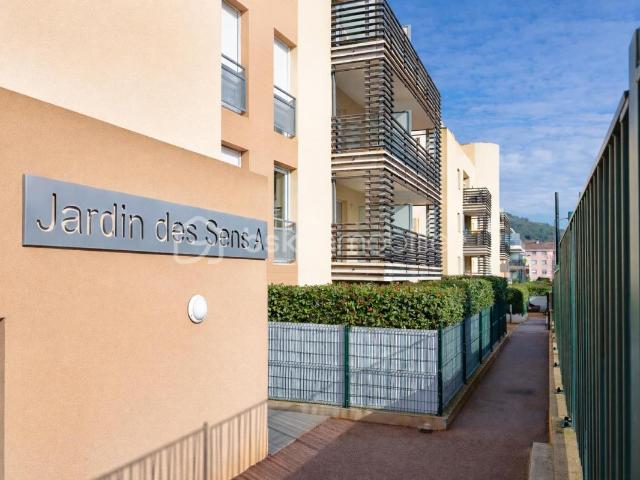 Place de parking 12 m² en sous sol – Transformable en box – Rentabilité brut 7,60% – Résidence Le Jardin des Sens Proche centre ville de SIX FOURS LES PLAGES