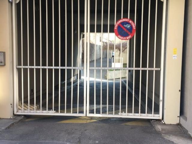 PLACE DE PARKING 22/24 RUE CAMILLE ROY LYON 7