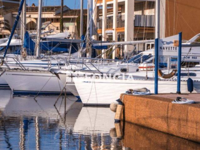 PLACE DE PORT AMARRAGE EN PLEINE PROPRIETE POSTE A QUAI AN