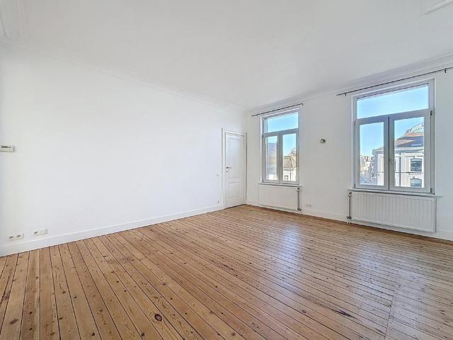 Place du Châtelain: Beautiful 2 bedroom apartment