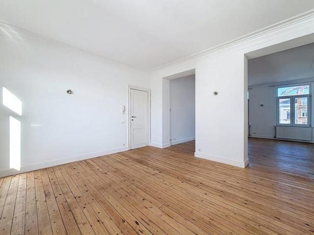 Place du Châtelain: Beautiful 2 bedroom apartment