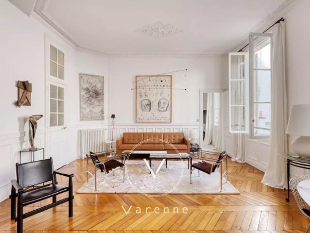 Place du Palais Bourbon 3 pièces 1 chambre 89,30 m2