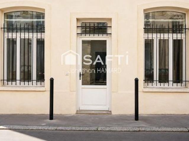 Place du Sanitat – Un T3 avec terrasse privative au cœur de Nantes: une opportunité rare à façonner selon vos envies