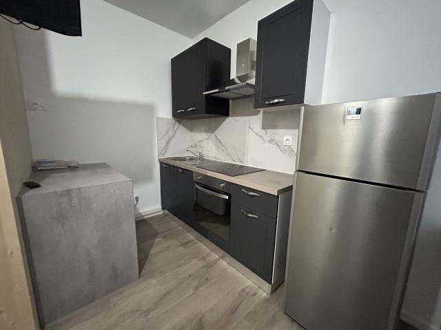 Place Hôtel de Ville Appartement Rénové et Meublé Disponible