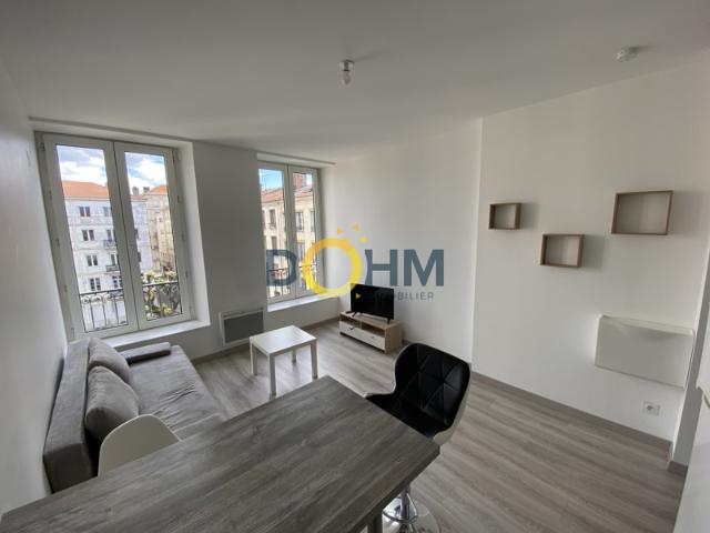 PLACE JEAN JAURES HYPER CENTRE VILLE BEL APPARTEMENT MEUBLE