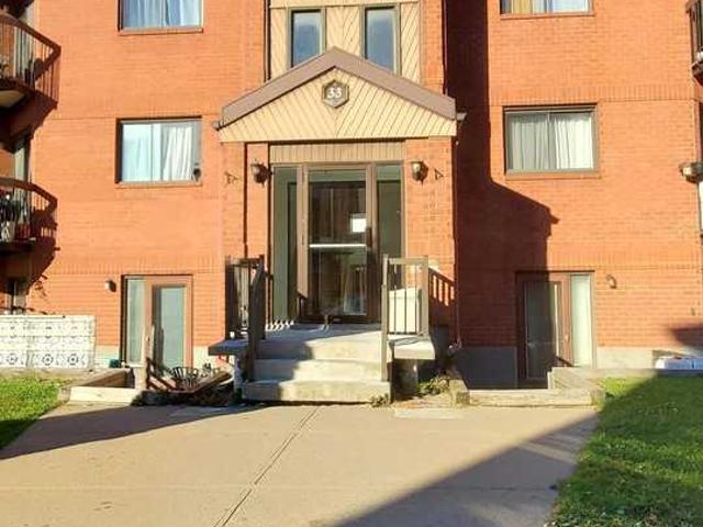 Place Mercier 3 Bedroom Apartment for Rent at 33 Place Mercier, Candiac, QC J5R 4V9
