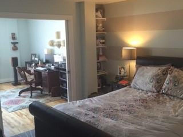 Place St. Denis 2 Bedroom Apartment for Rent at 3676 Rue Saint Denis, Montréal, QC H2X 3L7