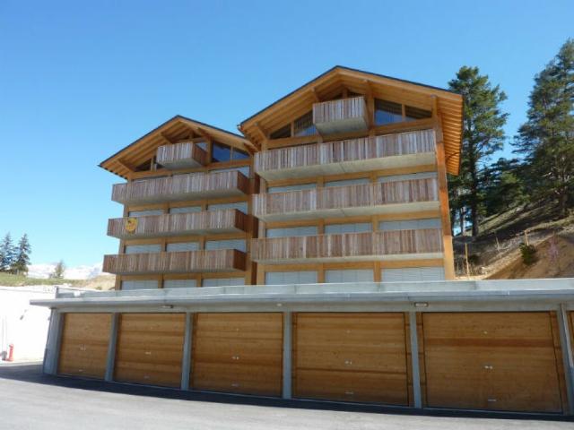 Places de parc disponibles au sommet du Mont: Vente et location