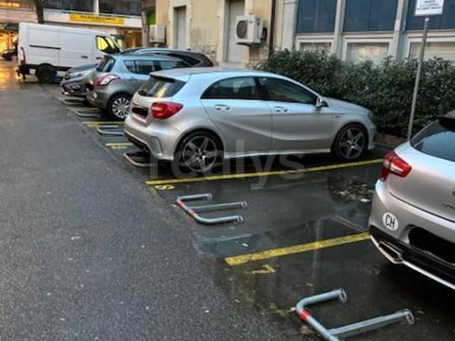 Places de parking et de moto à louer proche de la Gare de Cornavin