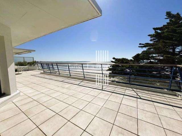 Plage Benoit dernier étage, 118m² de terrasse