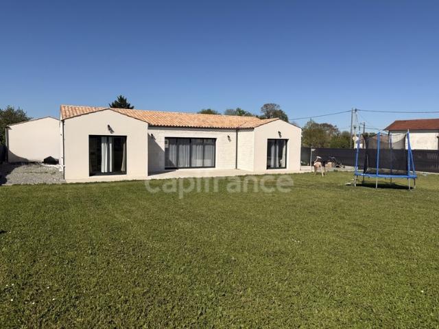 Plain Pied moderne 4 chambres Garage Jardin Courant