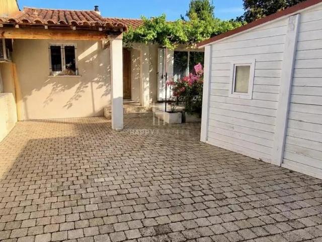 Plain pied moderne à Mouriès
