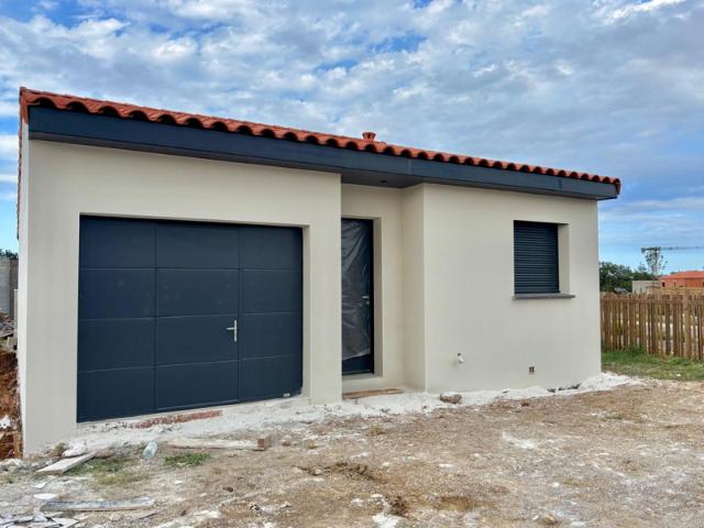 Plain pied moderne avec garage et jardin sur Cabestany