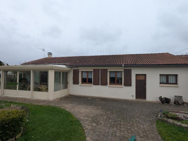 PLAIN PIED AVEC VÉRANDA ET JARDIN AU CALME