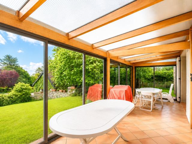 Plain pied à la montagne de Beaune: Vue verdoyante: Enviro. 147m² Beaune
