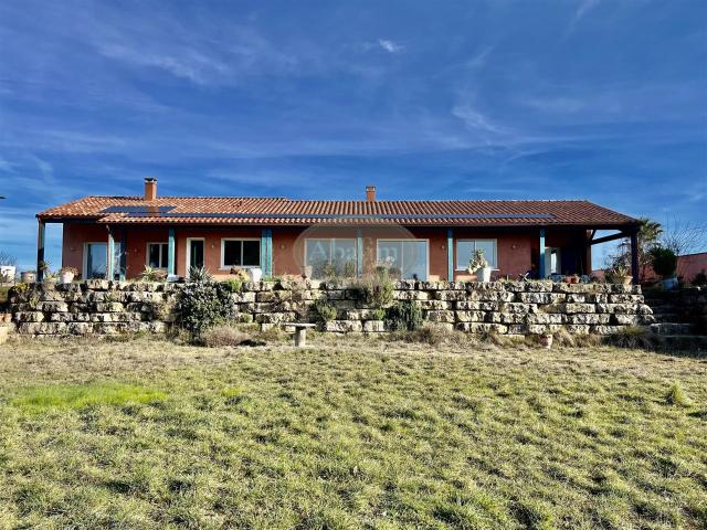 Plain pied Carcassone vue Pyrénées 182m² Carcassonne