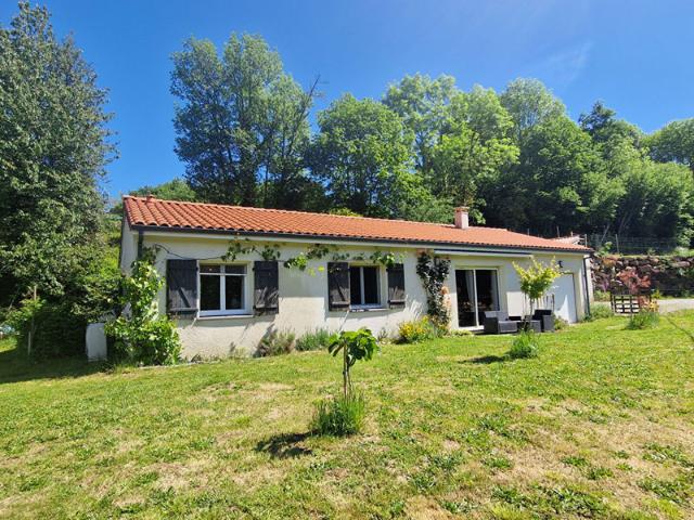 Plain pied de 2016 avec jardin et dépendance