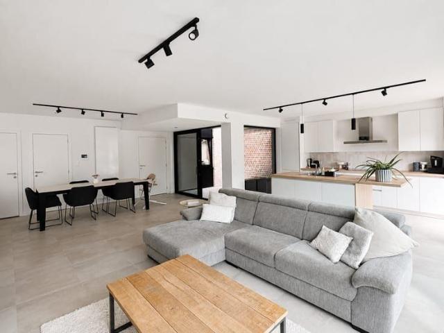 Plain pied de 2 chambres avec extérieur et 2 garages